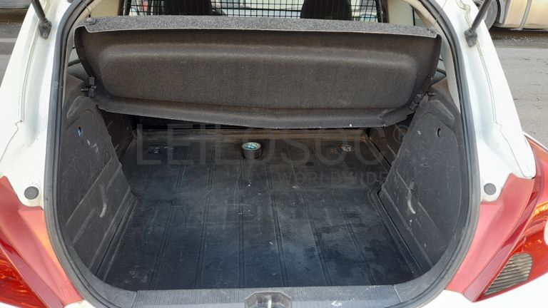 Opel Corsa Van 1.3 CDTi · Ano 2013