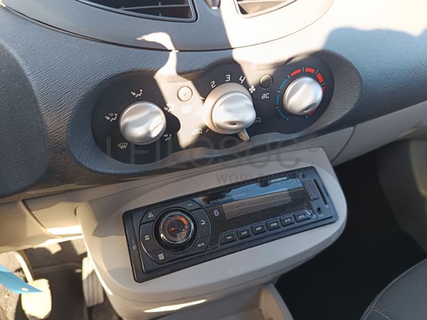 Renault Twingo · Ano 2008