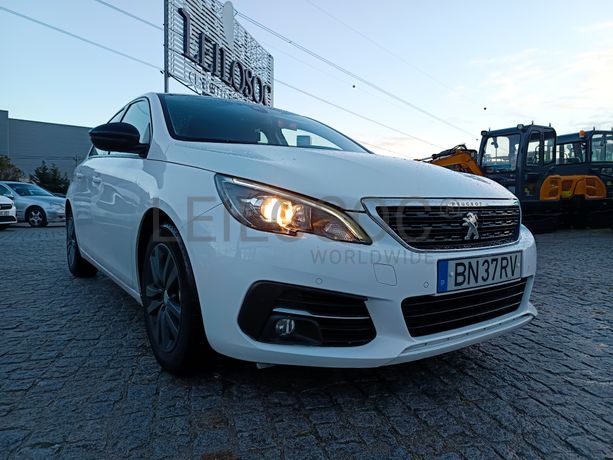 Peugeot 308 1.5 BlueHdi · Ano 2020