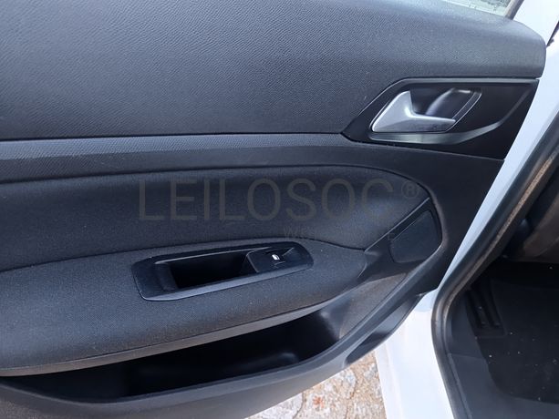 Peugeot 308 1.5 BlueHdi · Ano 2020