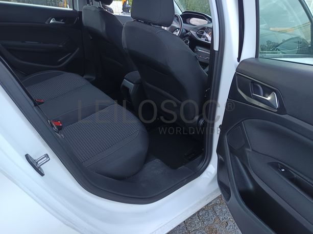 Peugeot 308 1.5 BlueHdi · Ano 2020