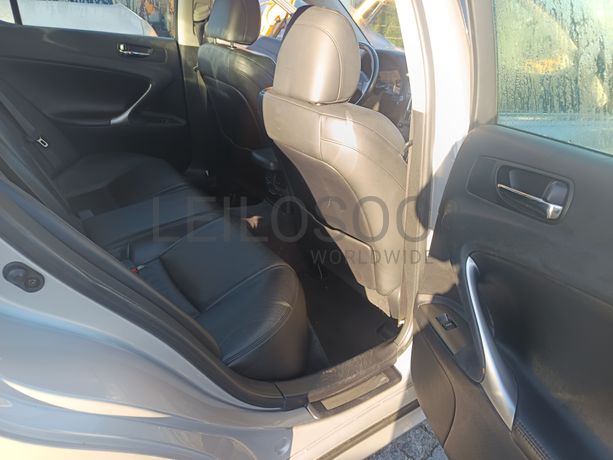 Lexus IS 220D · Ano 2006