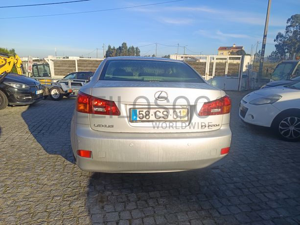 Lexus IS 220D · Ano 2006