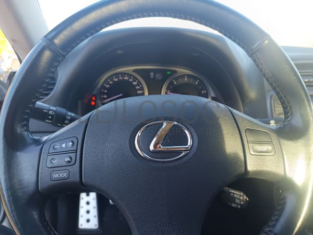 Lexus IS 220D · Ano 2006