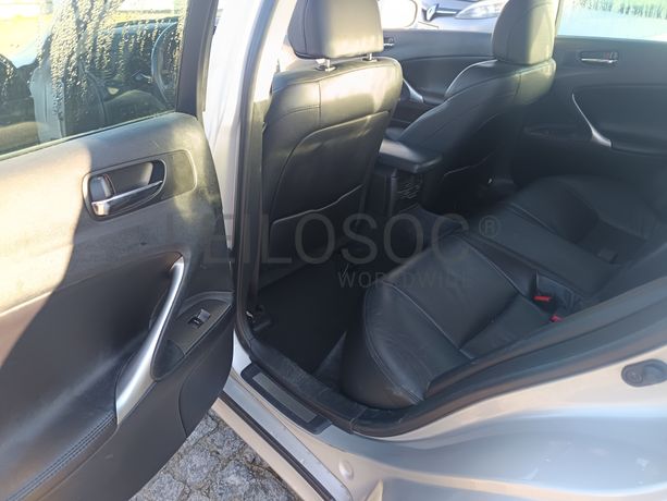 Lexus IS 220D · Ano 2006