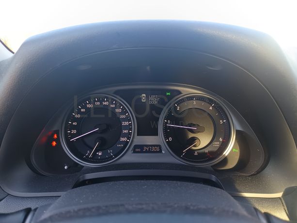 Lexus IS 220D · Ano 2006