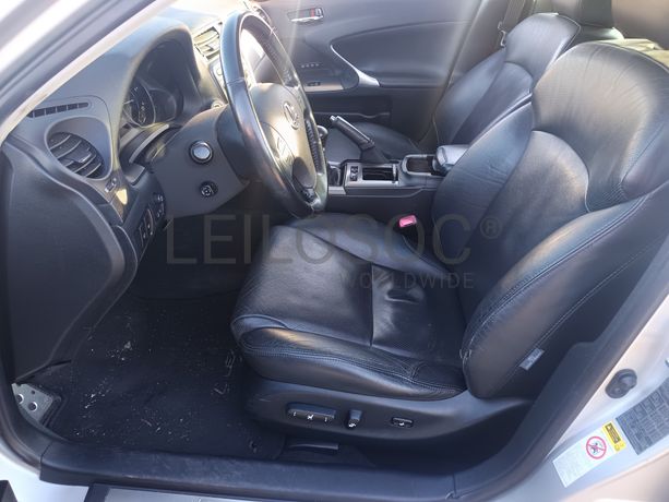 Lexus IS 220D · Ano 2006