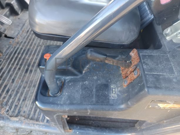 Carrinho Kubota RVT X900