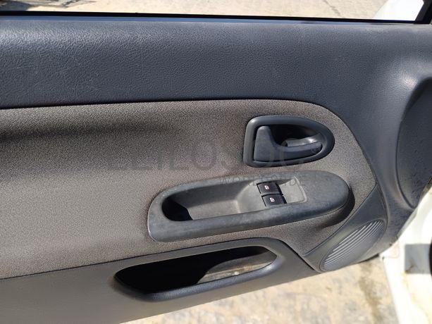 Renault Clio · Ano 2005