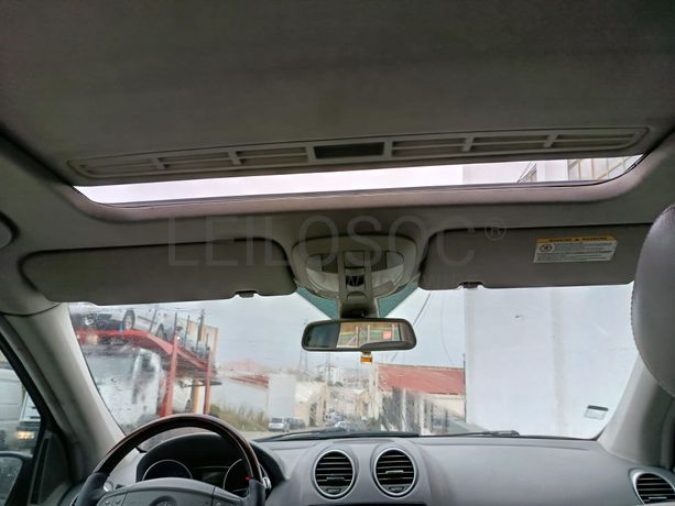 Mercedes-Benz ML 320 · Ano 2006