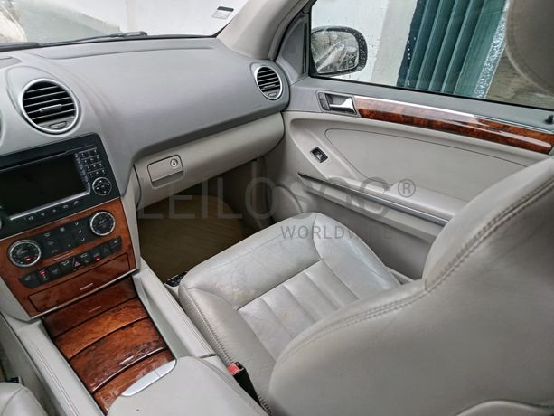 Mercedes-Benz ML 320 · Ano 2006