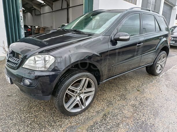 Mercedes-Benz ML 320 · Ano 2006