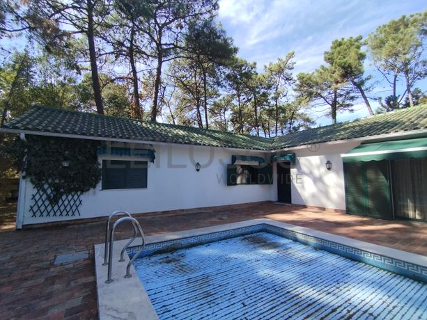 Moradia V5 com Piscina · Herdade da Aroeira, Almada