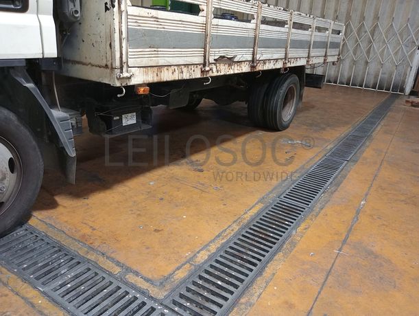 Mitsubishi Fuso 3S13 · Ano 2005