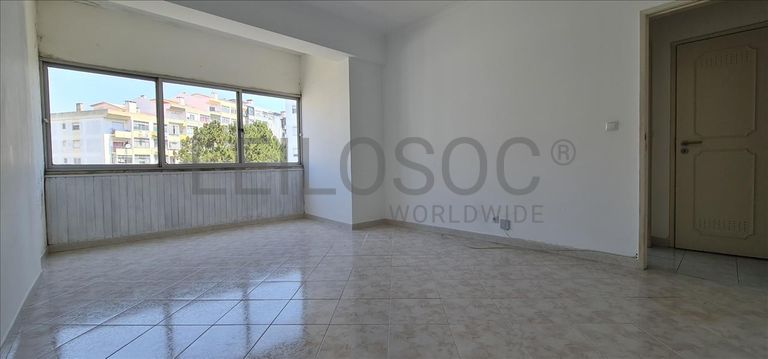 Apartamento T3 · Rio de Mouro, Sintra