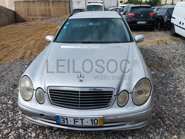 Mercedes-Benz E 270 CDI · Ano 2003