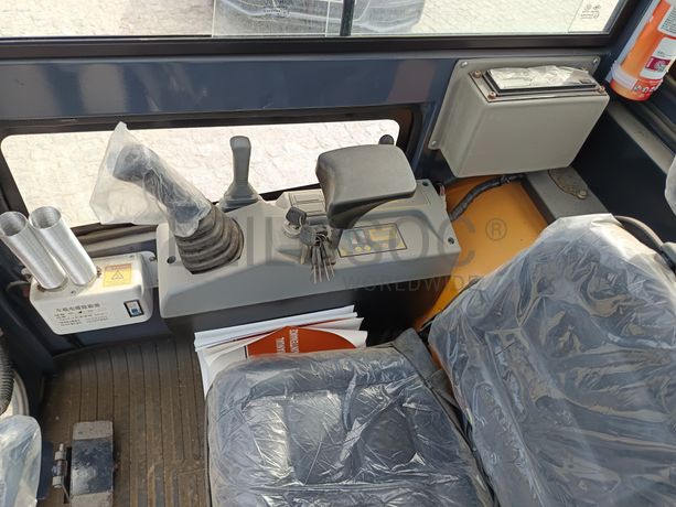 Mini Giratória Infront YFE20 · Ano 2023