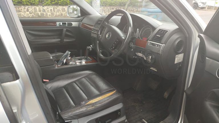 Volkswagen Touareg - 2010