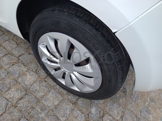 Renault Clio 1.5 DCi · Ano 2008