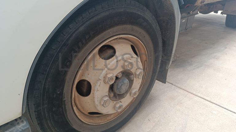 Camião-cisterna Toyota Hino - 2003