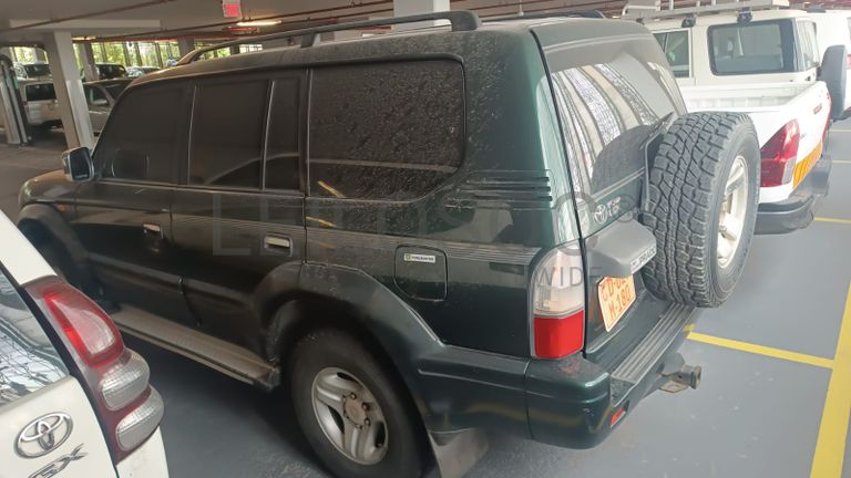 Toyota Land Cruiser - 2002