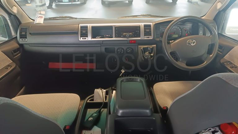 Toyota Quantum - 2016