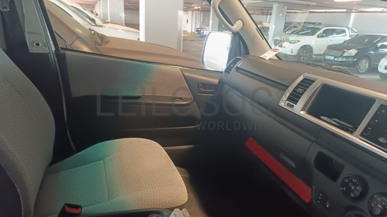 Toyota Quantum - 2016