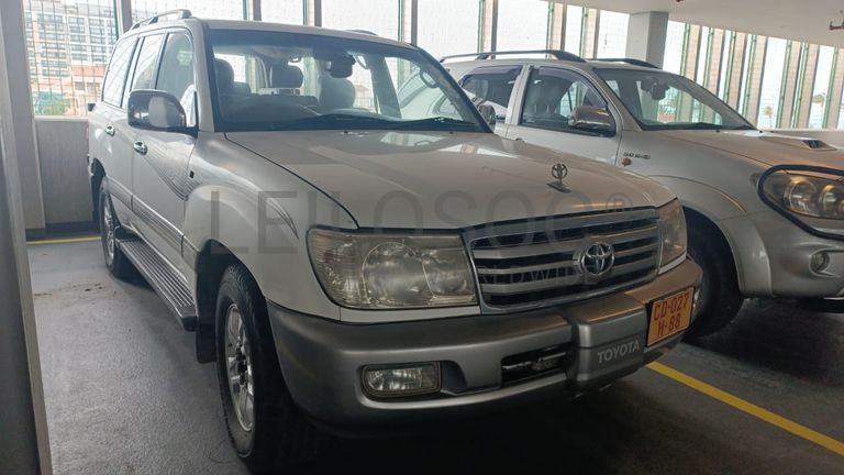 Toyota Land Cruiser VX - 2006