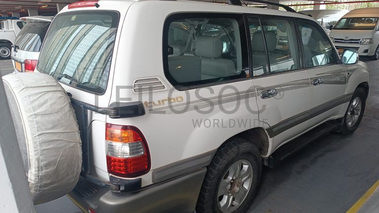 Toyota Land Cruiser VX - 2006