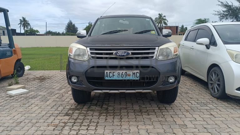 Ford Everest - 2013