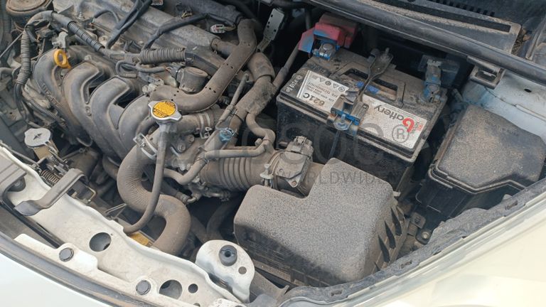 Toyota Ractis - 2012