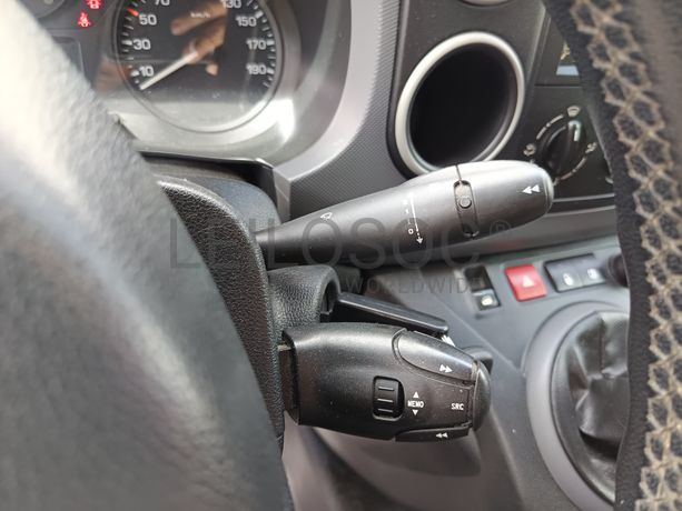 Peugeot Partner · Ano 2018