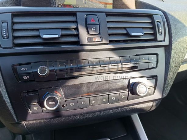 BMW 116d · Ano 2011