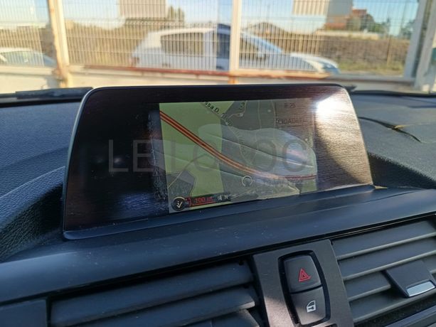 BMW 116d · Ano 2011