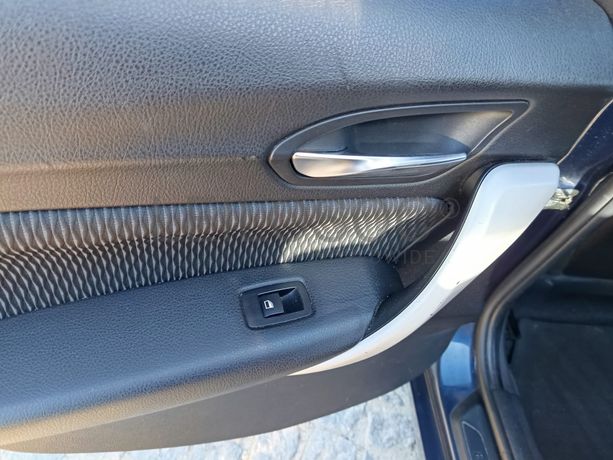 BMW 116d · Ano 2011