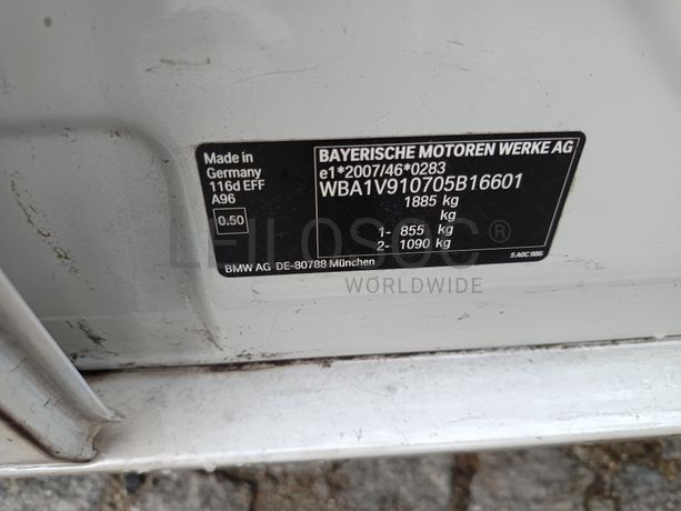 BMW 116d · Ano 2015