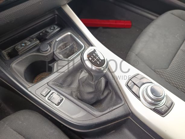 BMW 116d · Ano 2015