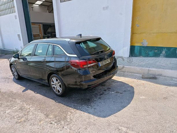 Opel Astra K Sports Tourer · Ano 2017
