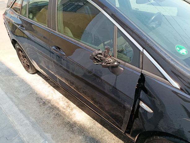 Opel Astra K Sports Tourer · Ano 2017