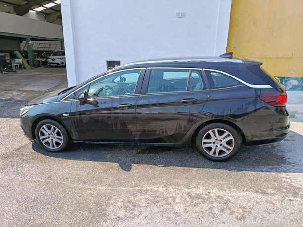 Opel Astra K Sports Tourer · Ano 2017
