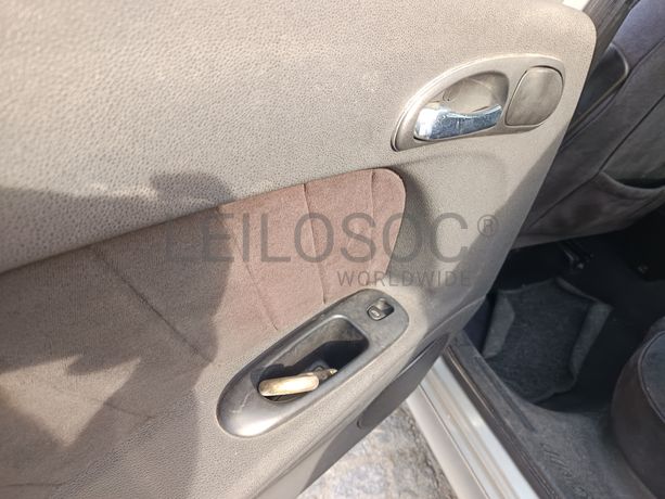 Alfa Romeu 156 · Ano 2004