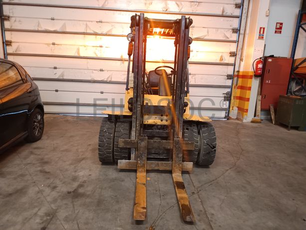Empilhador Mitsubishi FD-25 · Ano 1990