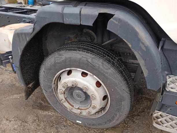 Scania P94B (4x2) 230 · Ano 2002