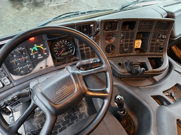 Scania P94B (4x2) 230 · Ano 2002