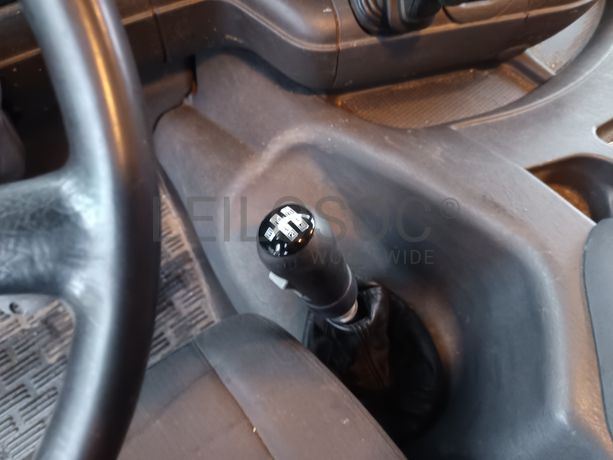 Scania P94B (4x2) 230 · Ano 2002