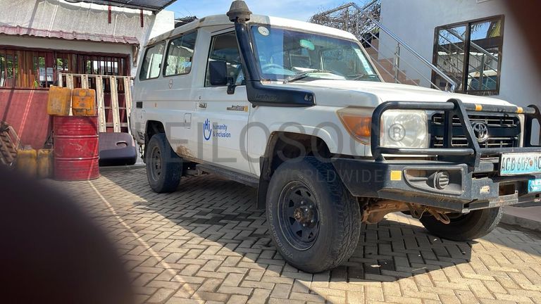 Toyota Land Cruiser 3,00m - 2012