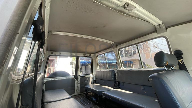 Toyota Land Cruiser 3,00m - 2012