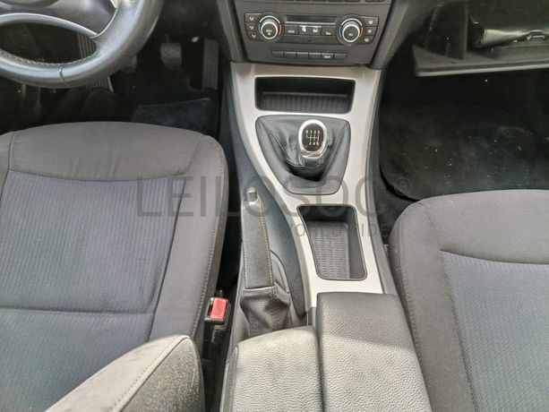 BMW 318 D · Ano 2010