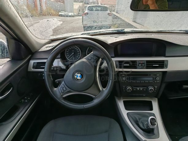 BMW 318 D · Ano 2010