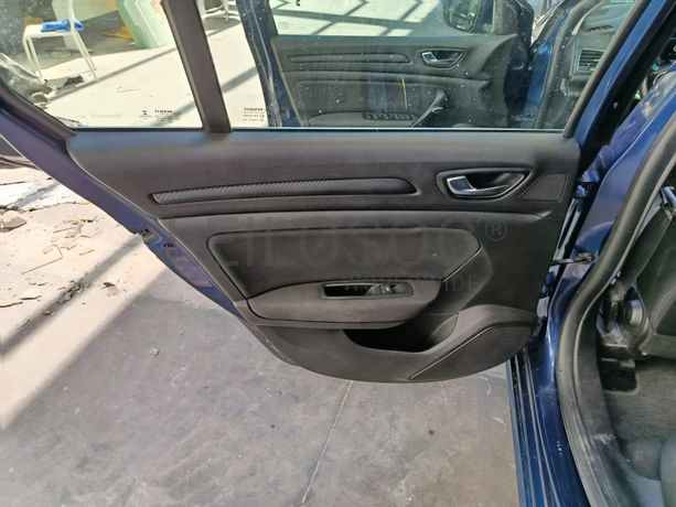 Renault Mégane IV Sport Tourer · Ano 2017